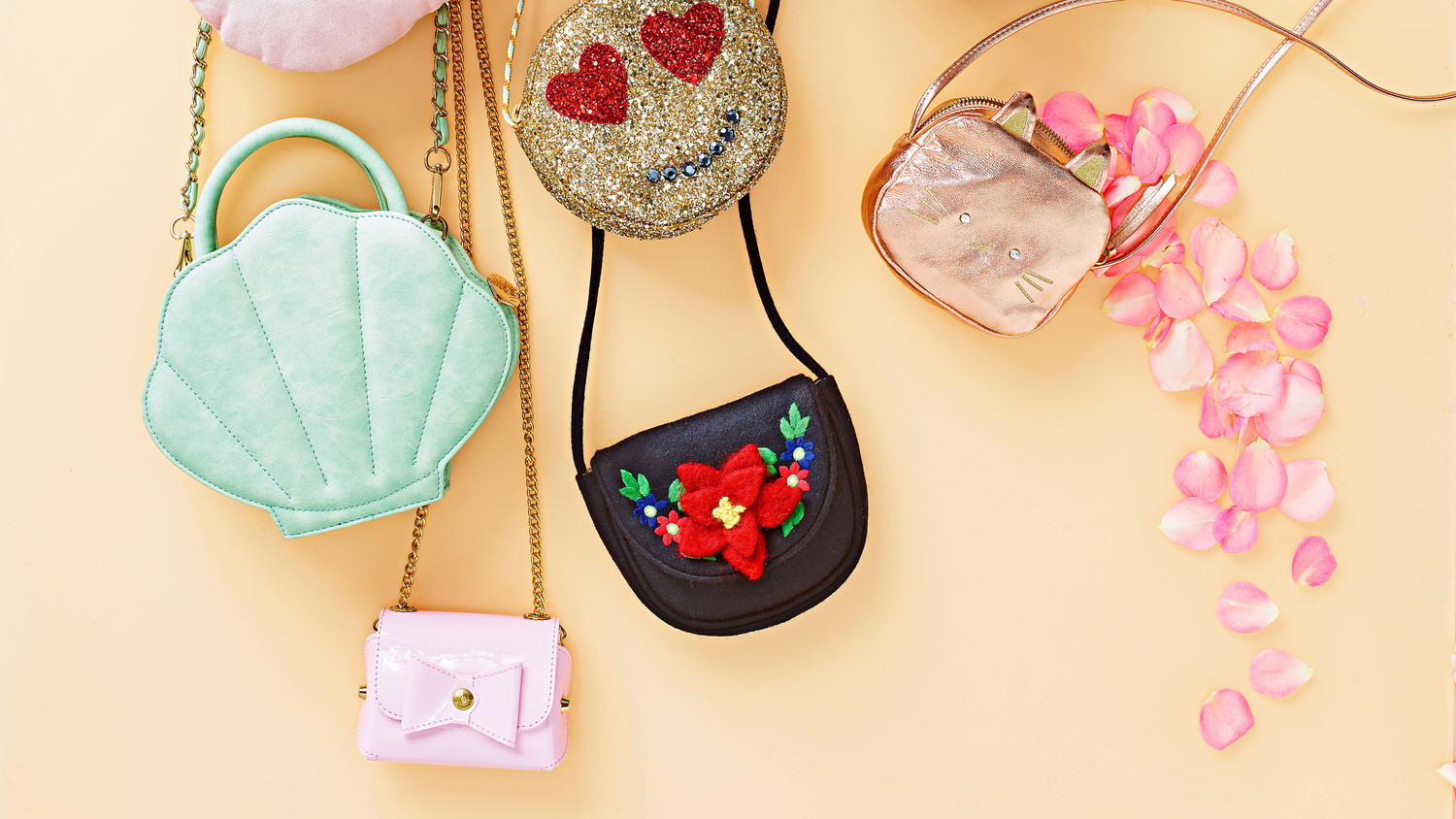 Adorable Purses That Are Sweet Alternatives to Flower Girl Baskets