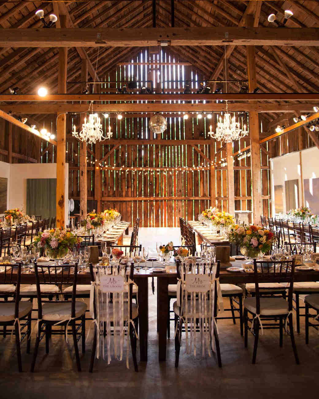 A Romantic Rustic Barn Wedding in Wisconsin Martha