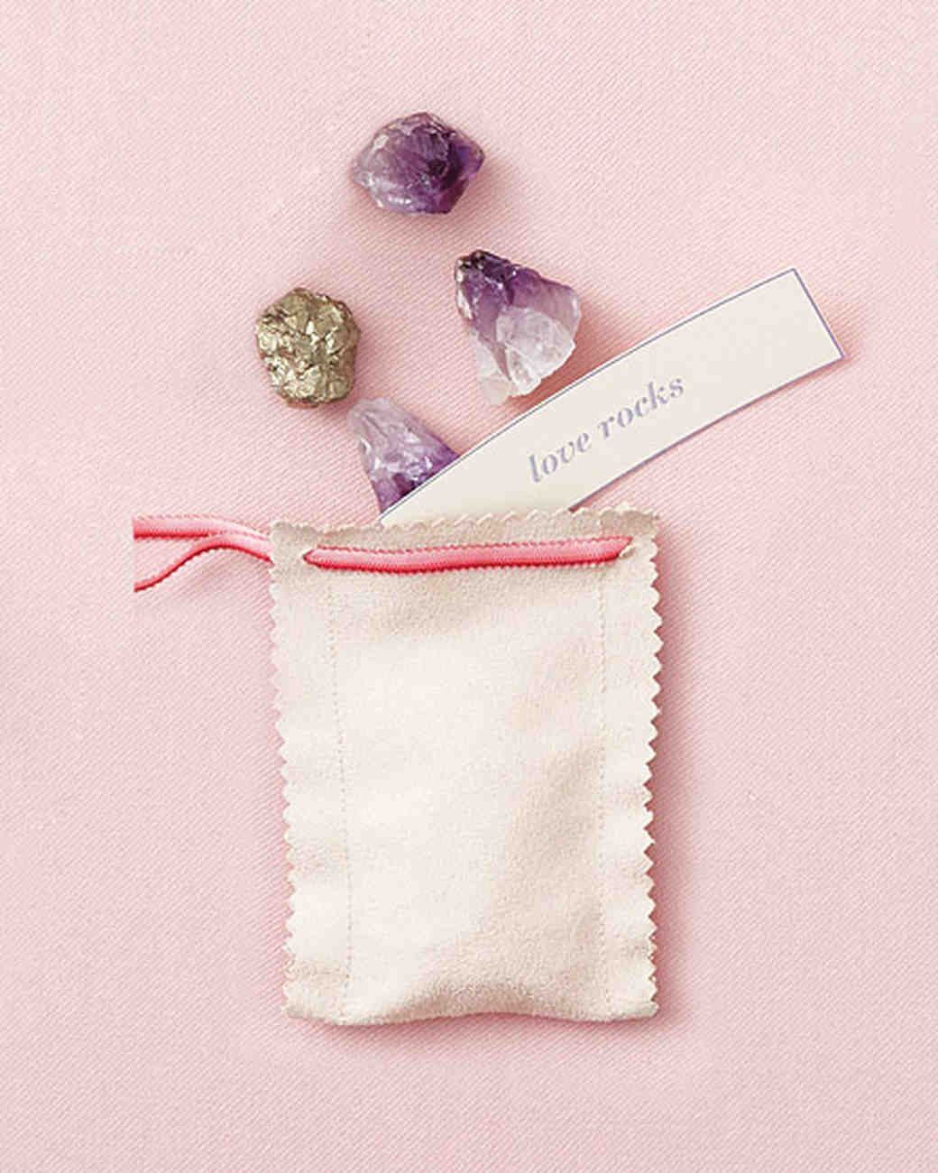 favors-rocks-mwd107607.jpg