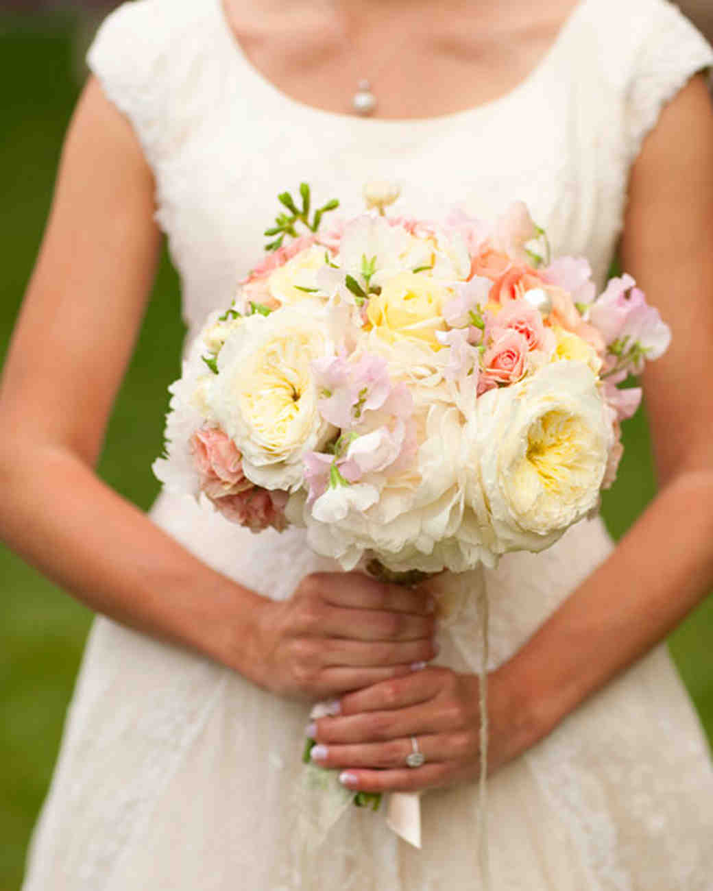 lauren wedding bouquet