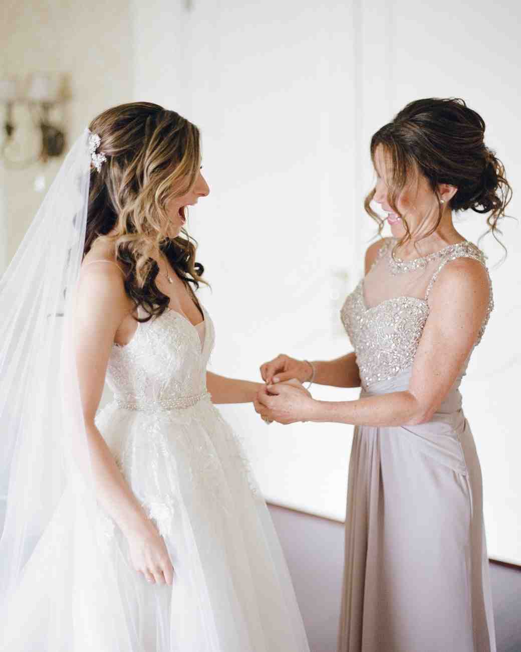 what to wear to daughter's wedding