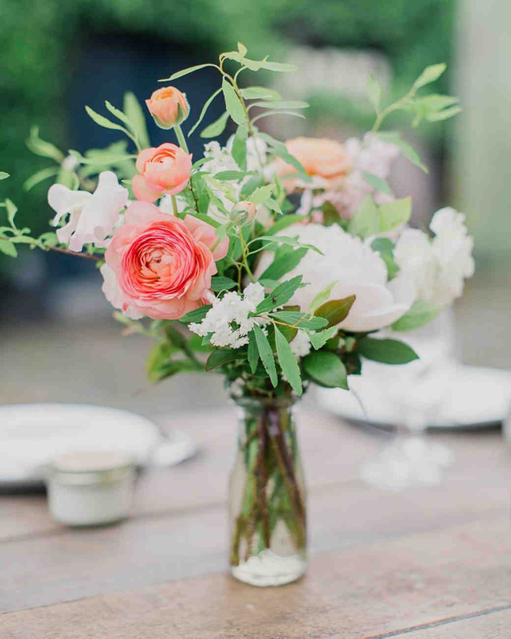 Types Of Flower Arrangements For Weddings At the venue of wedding