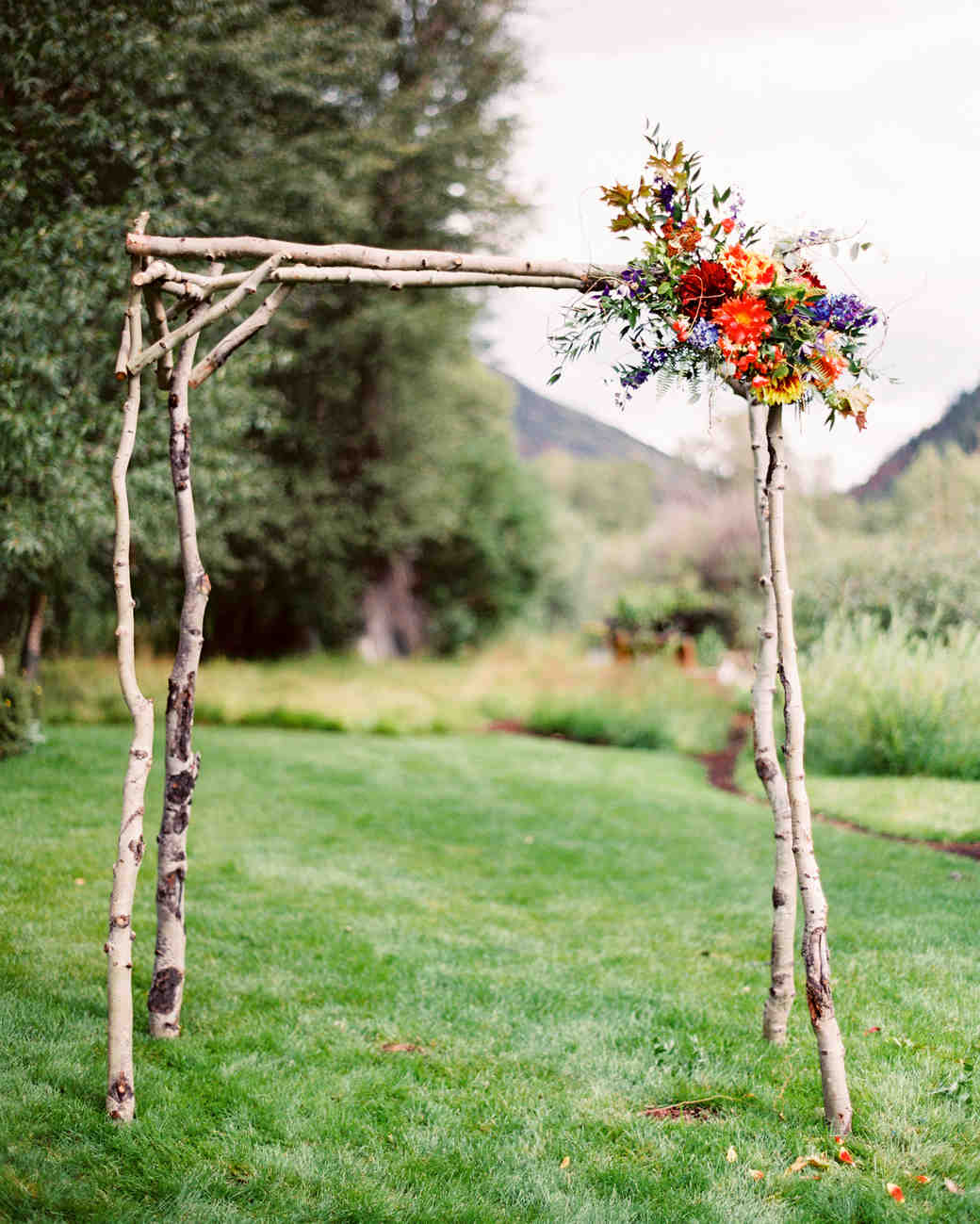 59 Wedding Arches That Will Instantly Upgrade Your Ceremony | Martha