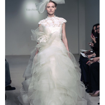 Bridal Fashion Shows | Martha Stewart Weddings