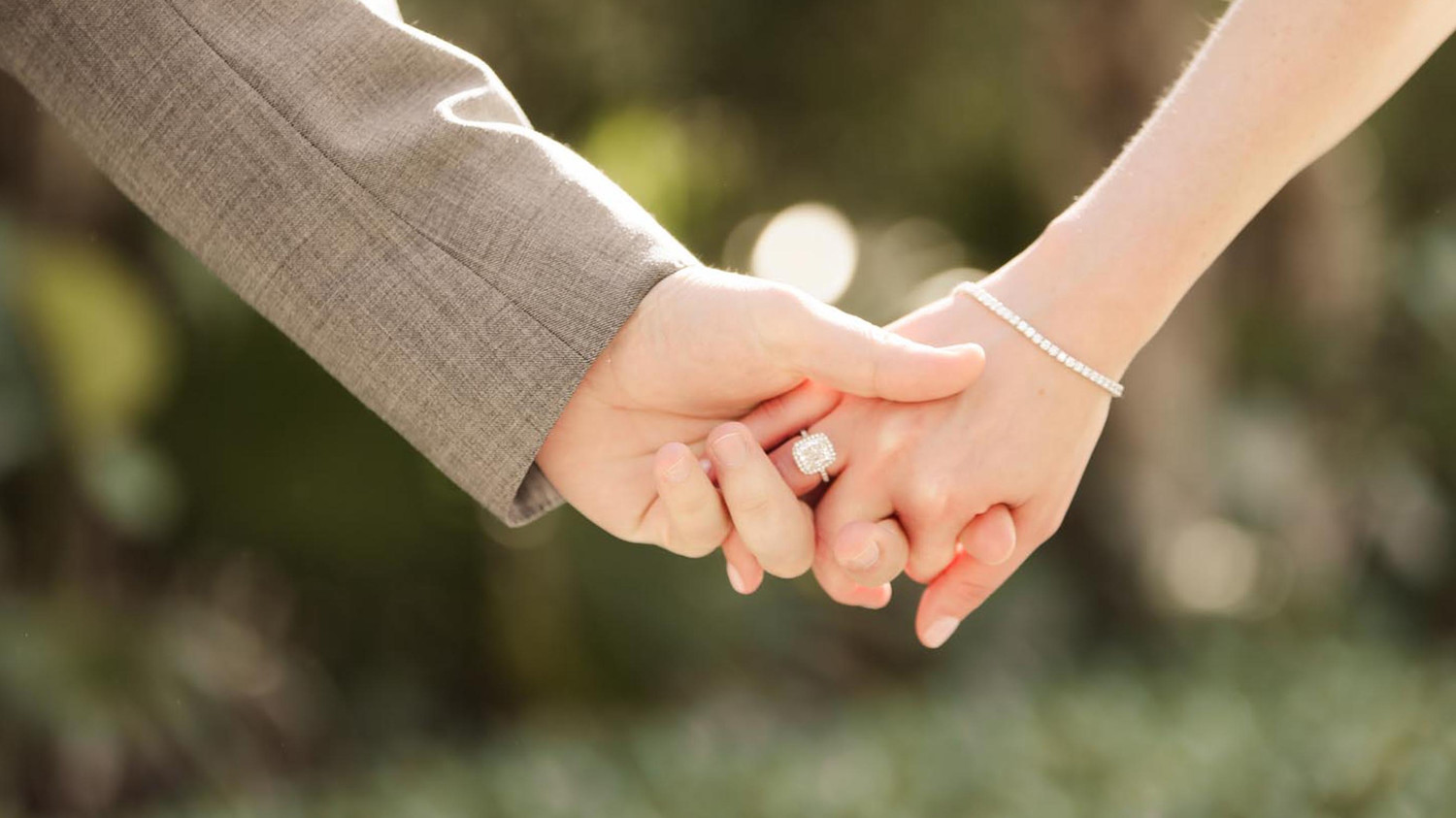 15 incredible engagement ring selfies martha stewart planning a wedding checklists