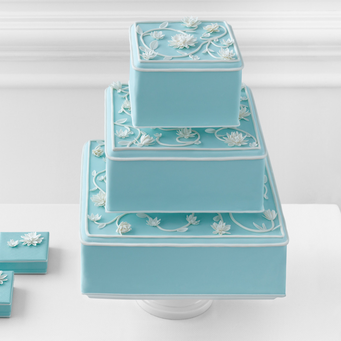 wedding cakes by theme