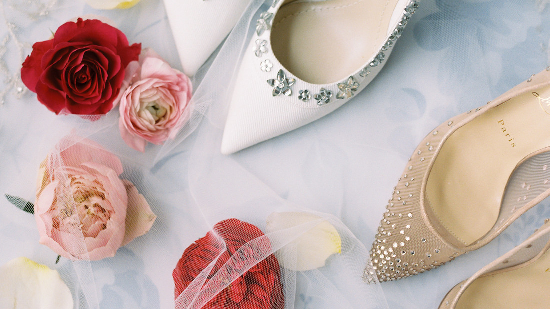 Wedding Shoes That Wont Sink Into The Grass At An Outdoor Wedding