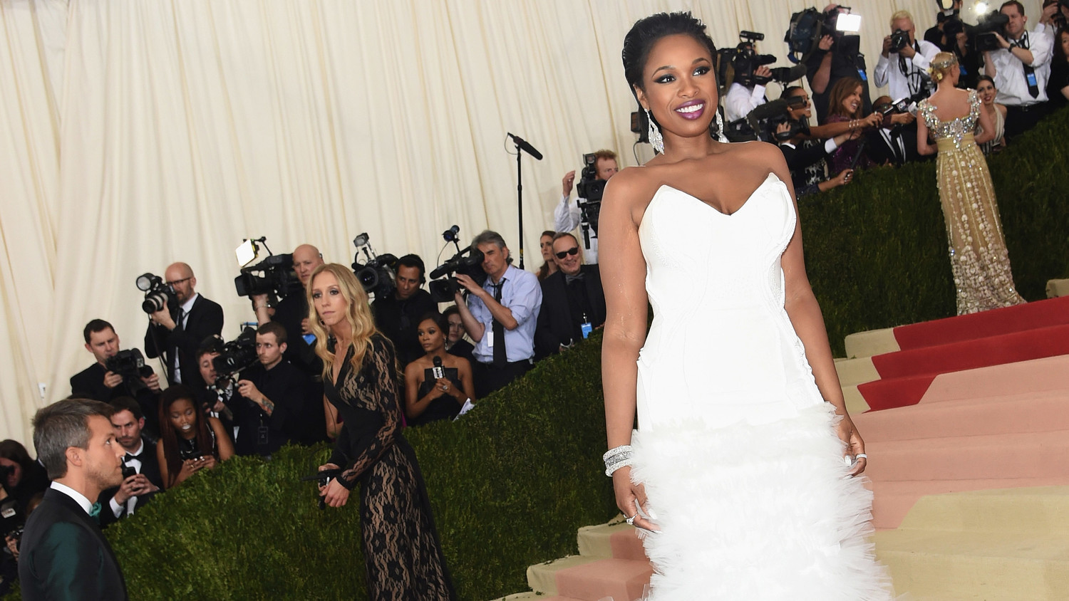 Jennifer Hudson Wedding Photos : Not Expensive Zsolt Wedding Rings