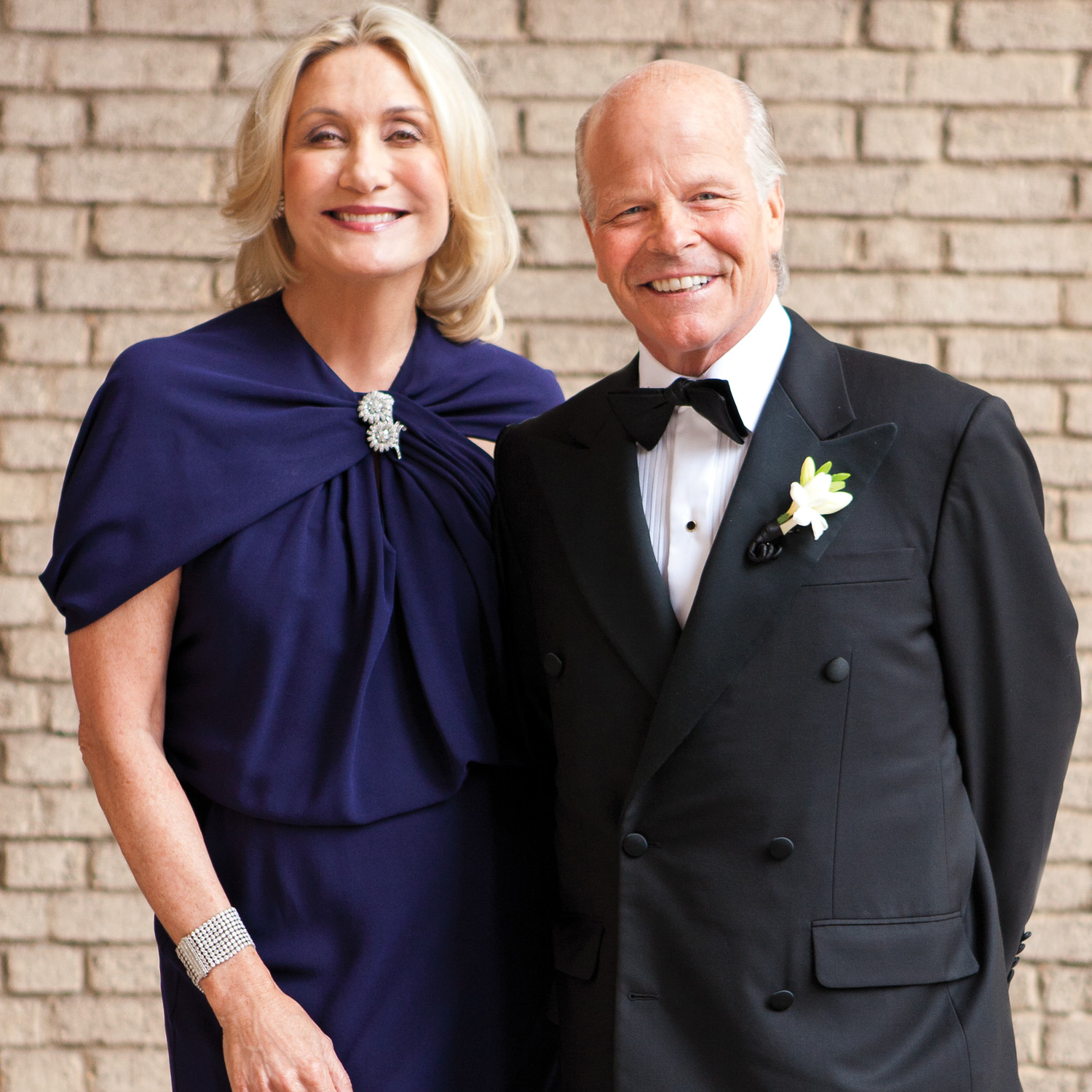 Etiquette Tips for How to Include Your Stepparents in Your