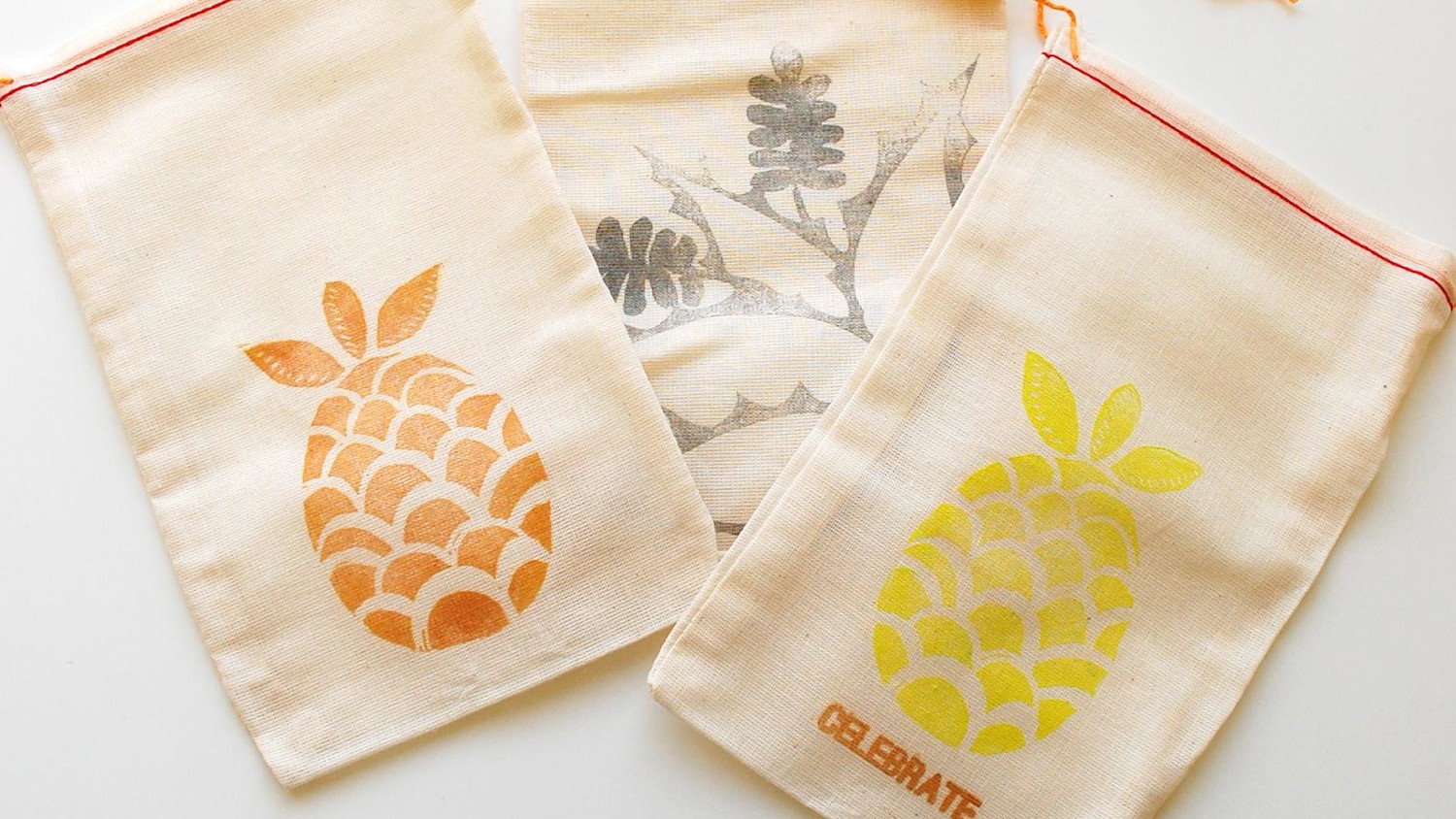 HandCarved Stamp Favor Bags Martha Stewart Weddings