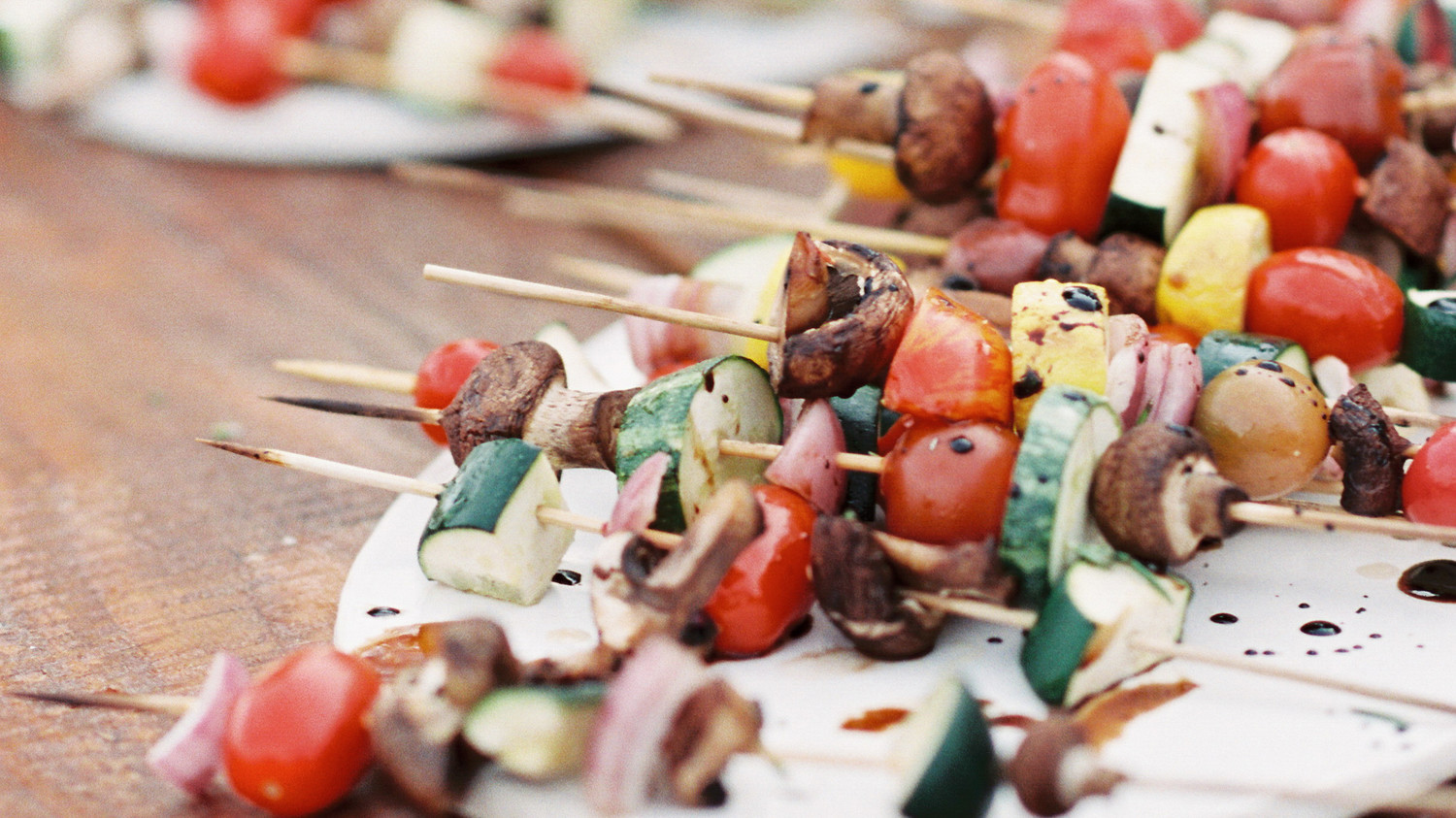 25 Delicious Ways to Serve Carnival Food at Your Wedding | Martha ...