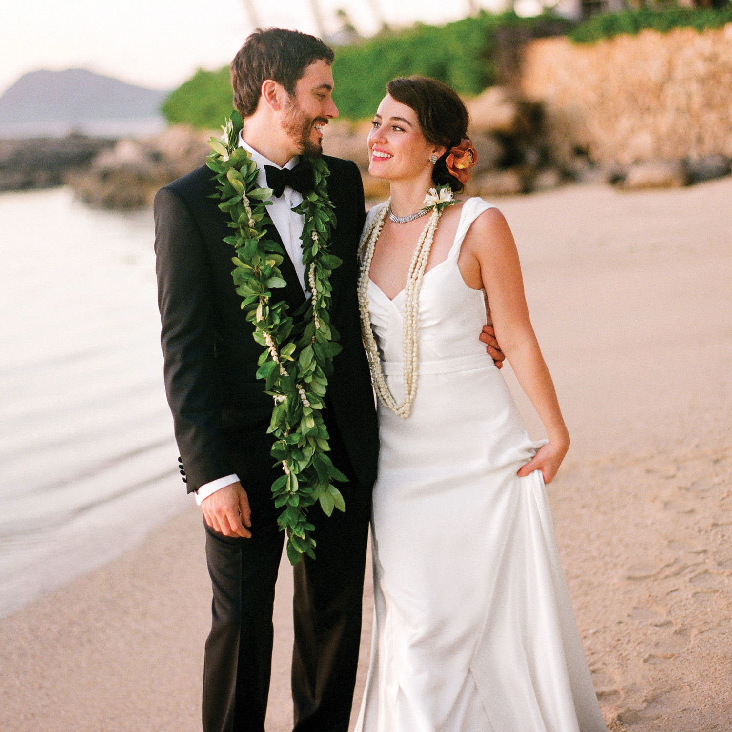 A Traditional Outdoor Destination Wedding In Hawaii Martha A Traditional Outdoor Destination Wedding In Hawaii Martha Weddings