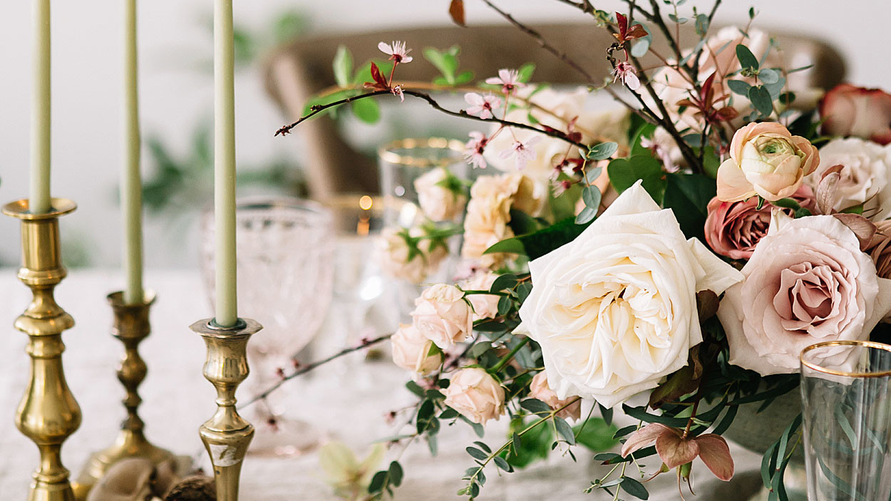 The 5 Most Romantic Wedding Flowers | Martha Stewart Weddings