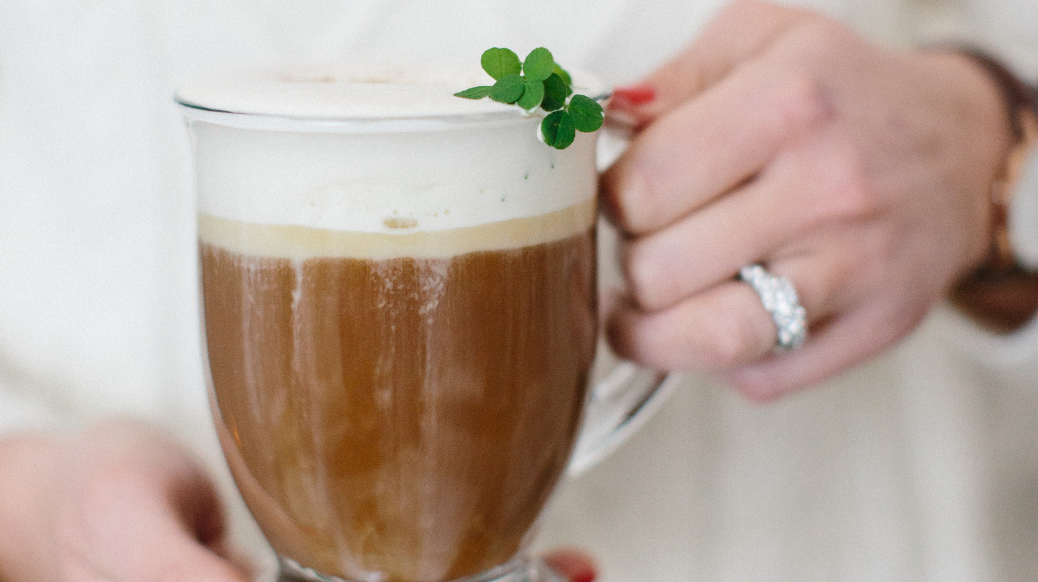 Hot Drink Ideas Perfect for Your CoolWeather Wedding Reception