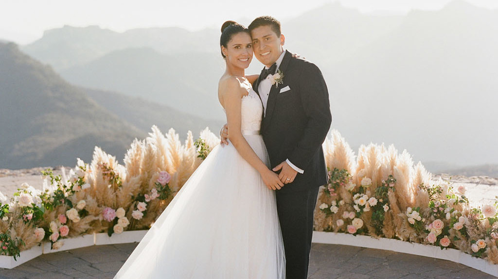 A Malibu Wedding With a Surprise Reception Location 