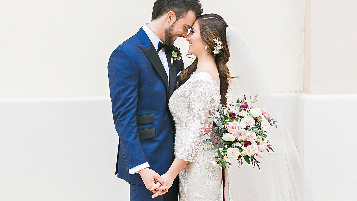 Wedding dinners on a budget Everything you need to learn how to plan a wedding. Free wedding planning guides, tools, and advice from wedding planning experts. Planning a wedding.