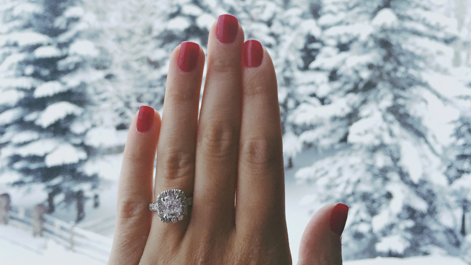 11 Cute Ways To Announce Your Engagement On Instagram Martha