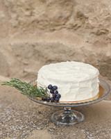 40 Simple Wedding Cakes That Are Gorgeously Understated Martha Small Wedding Cake With Berries