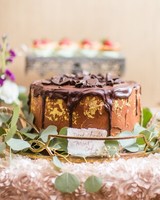 66 Fall Wedding Cakes We Re Obsessed With Martha Weddings Wedding Cake With Gold Details