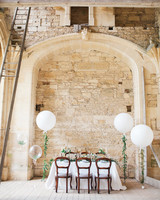 28 Ideas For Sitting Pretty At Your Head Table Martha Weddings Balloons And Head Table