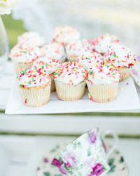 Allison Williams Wedding Funfetti Cake Allison Williams Wedding Funfetti Cake