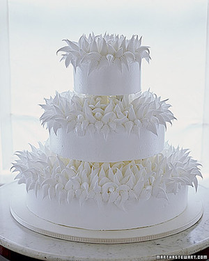 Meringue Wedding Cakes Martha Weddings Meringue Wedding Cakes