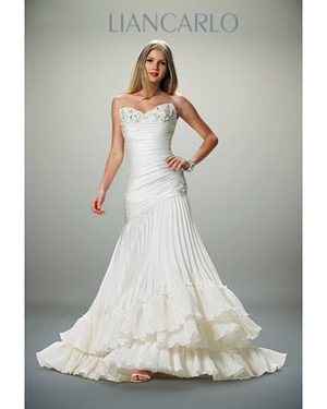 Vera Wang, Spring 2012 Collection | Martha Stewart Weddings