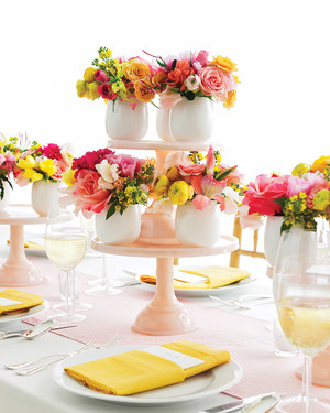 39 Simple Wedding Centerpieces Martha Weddings Wedding Centerpieces That Double As Favors