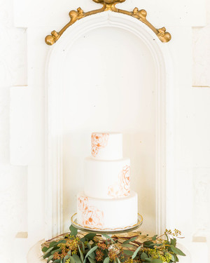 50 Beautiful Wedding Cakes That Are Almost Too Pretty To Eat