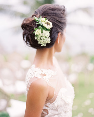 20 Wedding Hairstyles With Flowers Martha Weddings 20 Wedding Hairstyles With Flowers