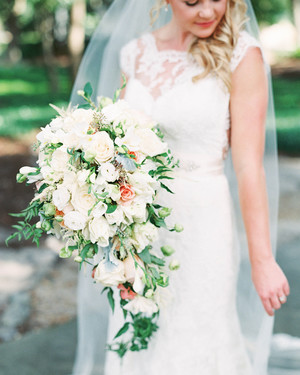 32 Chic Cascading Wedding Bouquets Martha Stewart Weddings