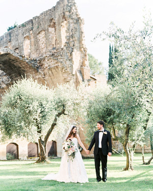 This Italian Wedding Features A Historic Venue And One This Italian Wedding Features A Historic Venue And One Amazing View