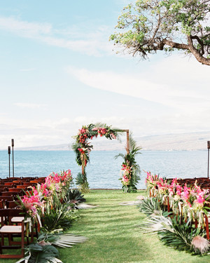 A Casual Beach Wedding In Puako Hawaii Martha Stewart Weddings