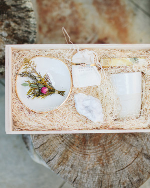 Bridesmaids Gifts Ideas 16 Stylish Bridesmaids 039 Gifts Under 50