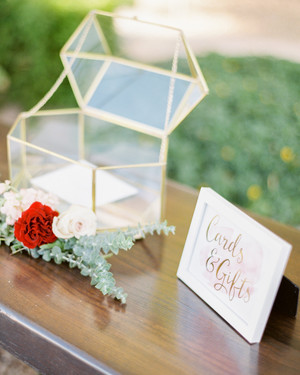 10 Fresh Ways to Add Roses to Your Wedding Martha