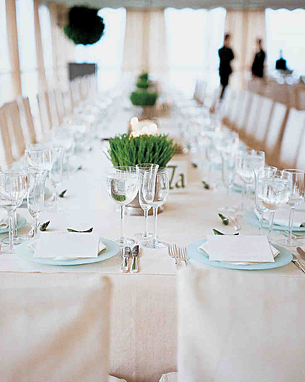 Modern Wedding Centerpieces : Modern wedding centerpieces martha stewart weddings