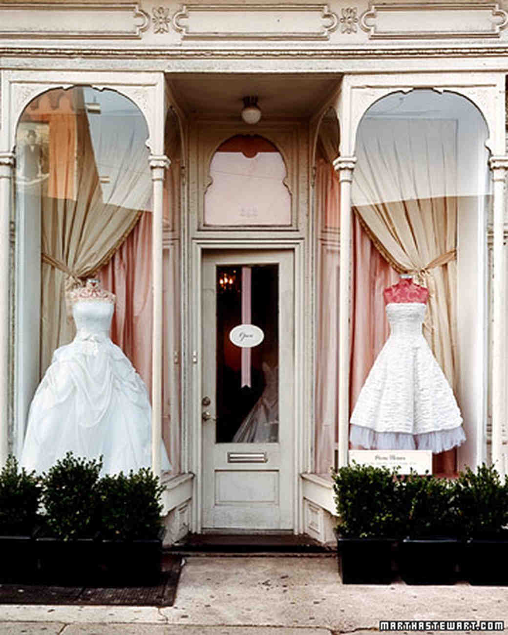 10 Tips for Choosing Your Wedding  Dress  Martha Stewart 
