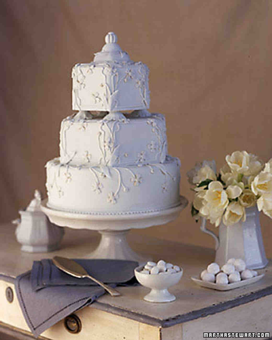 Wedding Cakes Inspired By China Patterns Martha Weddings