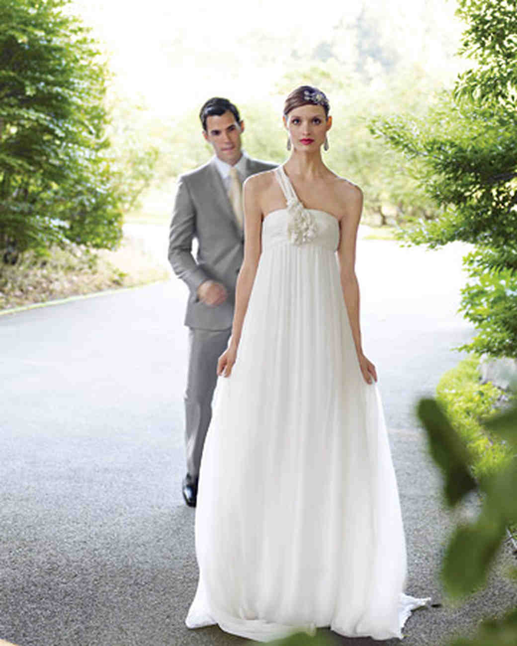 Backyard Wedding Dresses Guest : A Comprehensive Guide to Wedding Guest Attire | Martha ...