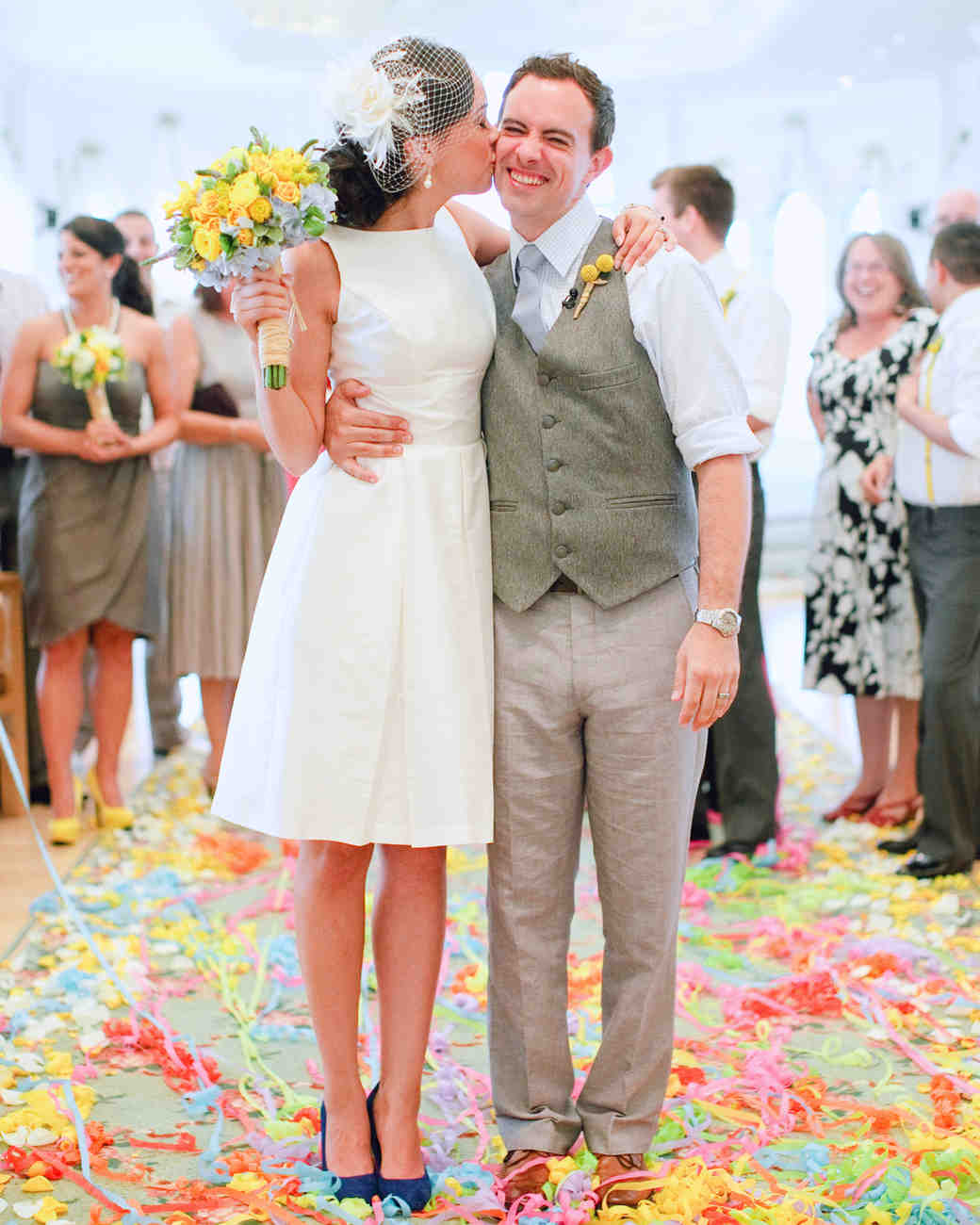 9 Secrets to Shopping for Vintage Wedding Dresses | Martha Stewart ... 9 Secrets to Shopping for Vintage Wedding Dresses | Martha Stewart ...
