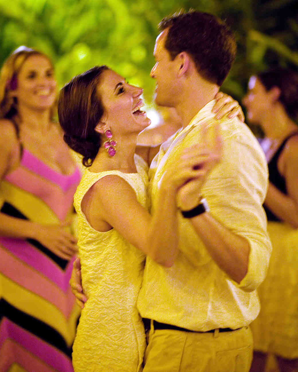 How to Throw an Rehearsal Dinner Martha Stewart Weddings