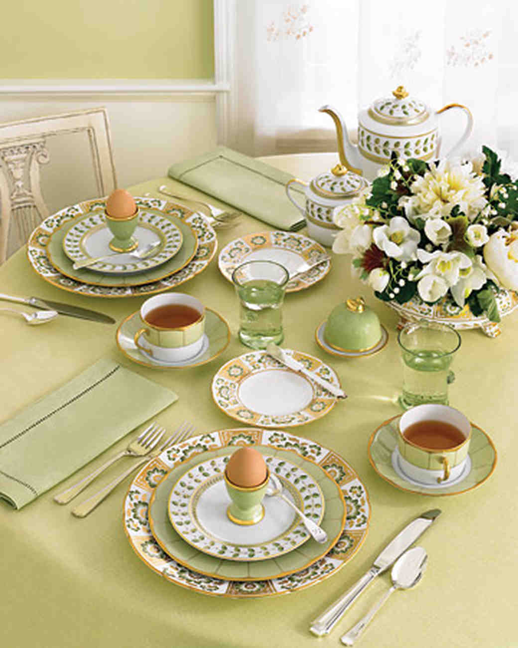 Inspiration and Tips to Mix-and-Match Your China Like a Pro | Martha ... Inspiration and Tips to Mix-and-Match Your China Like a Pro | Martha ...