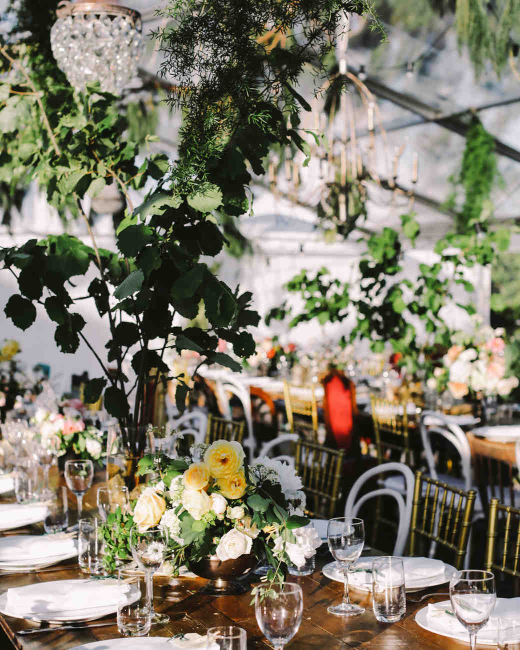 28 Tent Decorating Ideas That Will Upgrade Your Wedding Reception