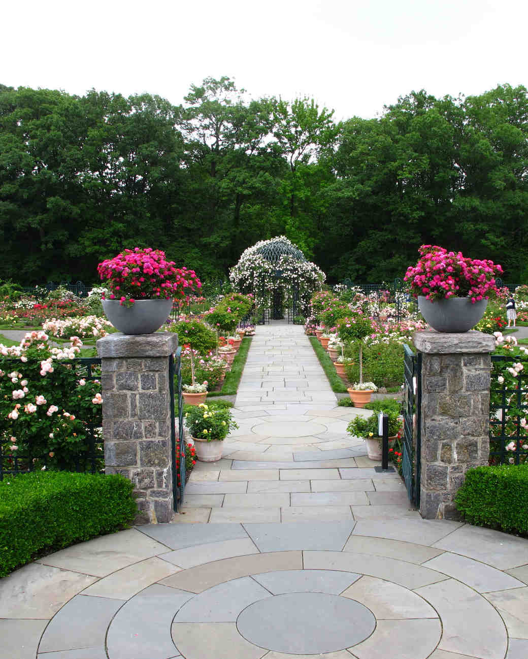 25 Beautiful Garden Wedding Venues Martha Stewart Weddings 