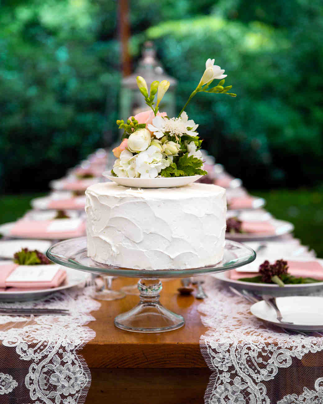 55 Clever Ways To Trim Your Wedding Budget Martha Stewart Weddings