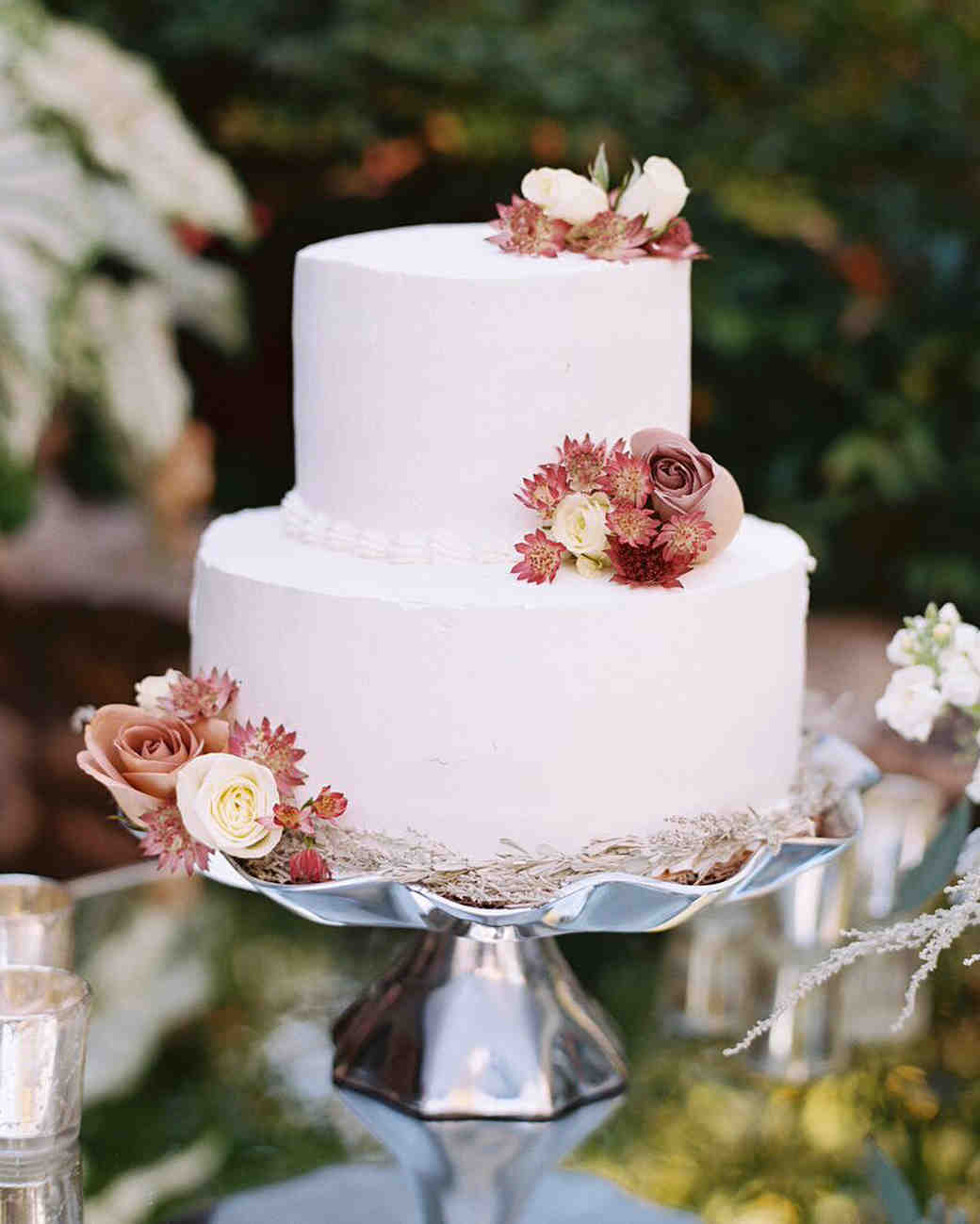 66 Fall Wedding Cakes We Are you a chocoholic? Obsessed with all things pumpkin spice? Here