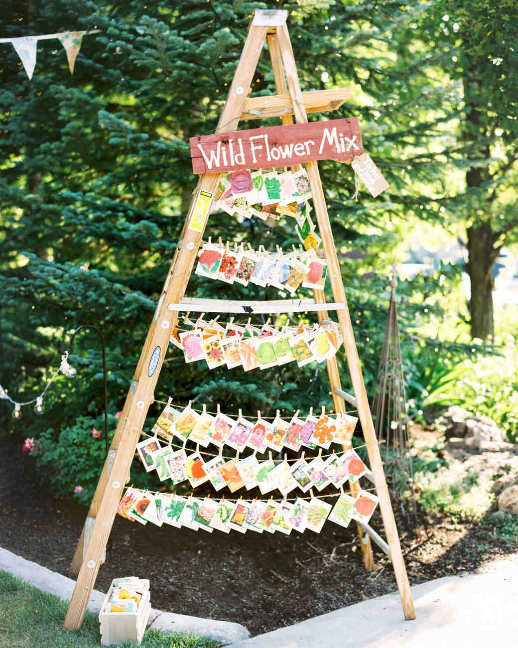 28 Unique Ways to Display Your Wedding Favors Martha Stewart Weddings