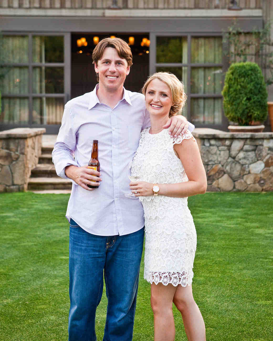 The Etiquette Of Engagement Parties Martha Weddings When To Throw An Engagement Party