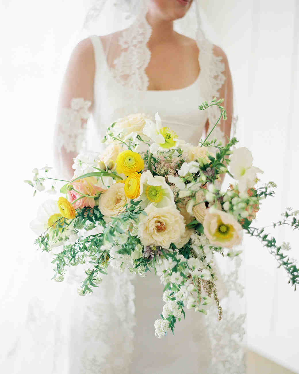 41 Stunning Ranunculus Wedding Bouquets Martha Stewart Weddings