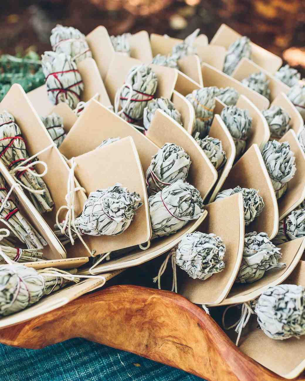 50 Creative Wedding Favors That Will Delight Your Guests Martha   Great Favors Vitae Weddings 03 0118 Vert 